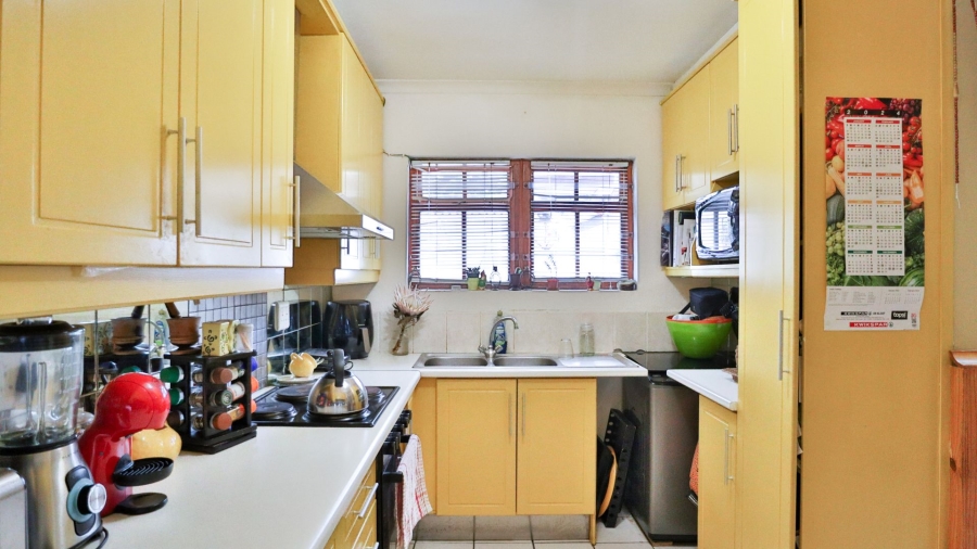 3 Bedroom Property for Sale in Wynberg Western Cape